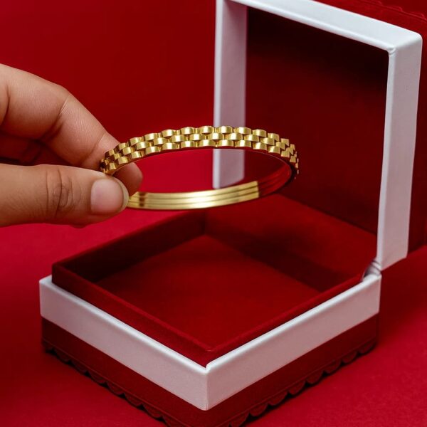 Elegant Gold-Tone Textured Bracelet